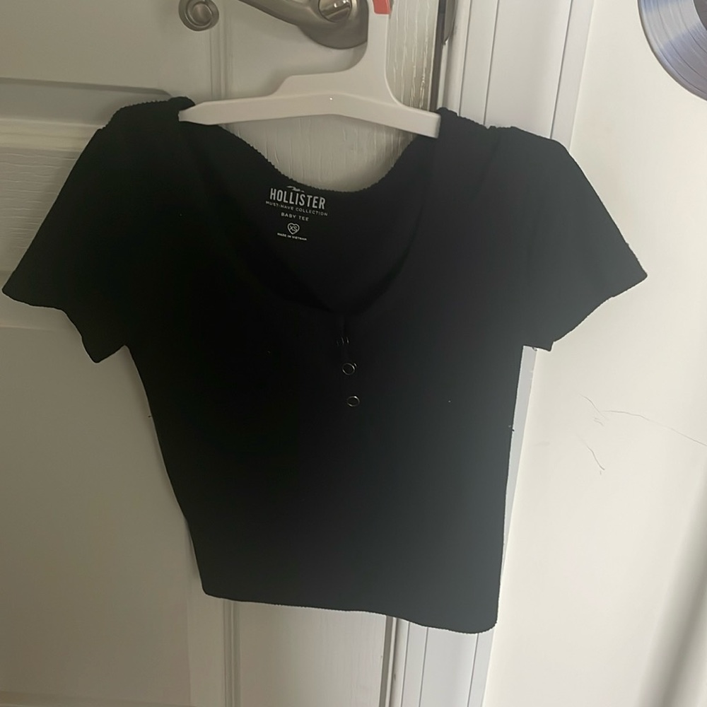 hollister crop top